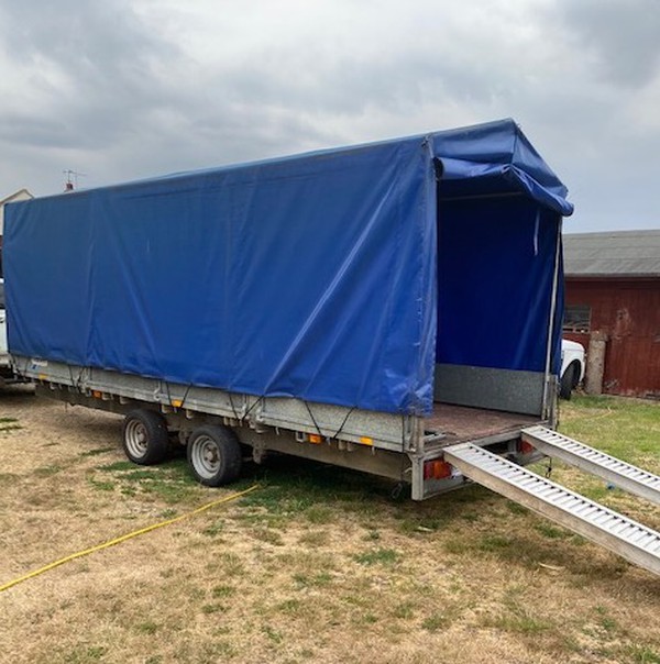 Covered Ifor Williams trailer with Ramps