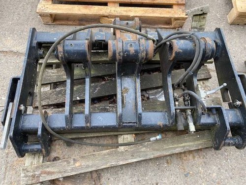 Manitou to JCB Carriage Quick Fit Manitou to JCB Carriage Quick Fit