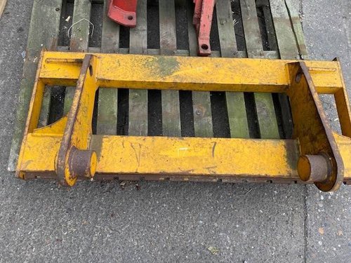 Manitou Fork Lift Attachment / Plate / Carriage Manitou Fork Lift Attachment / Plate / Carriage