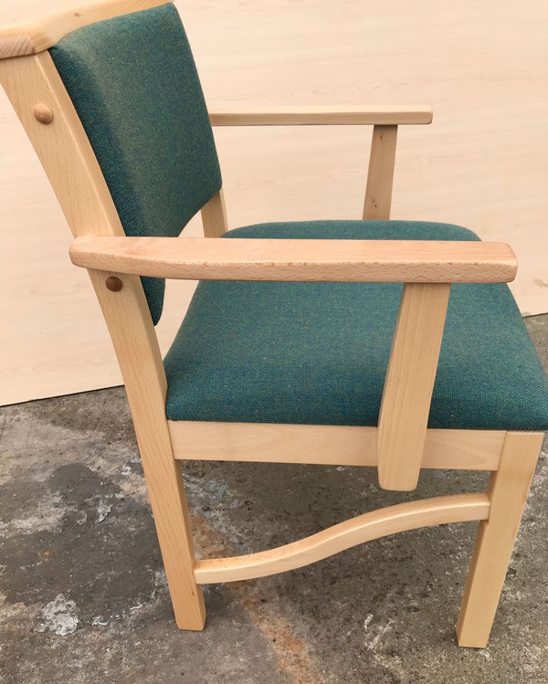 Matching chairs with arms (do not stack)