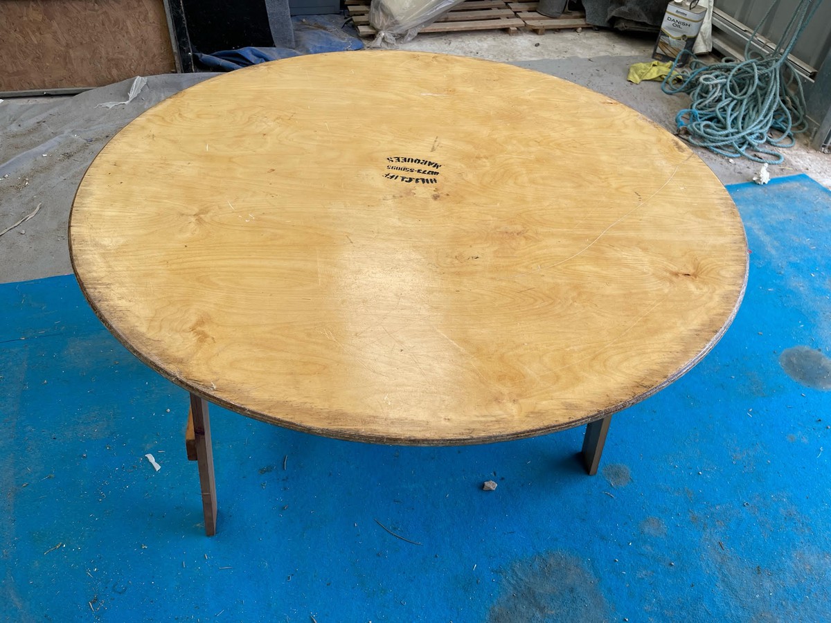 Secondhand Chairs and Tables Round Tables with Folding Legs 40x 4ft