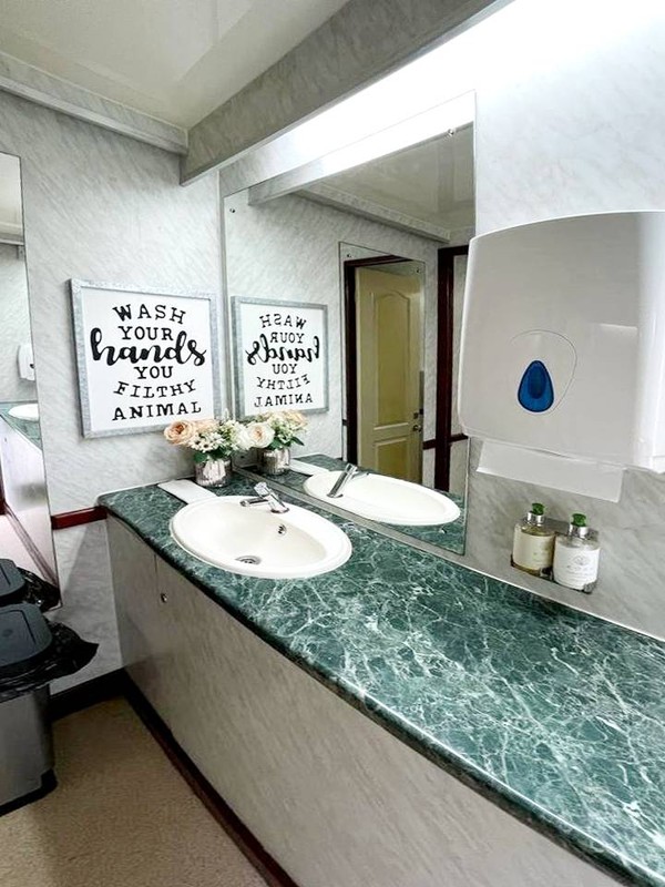 VIP toilet trailer for sale