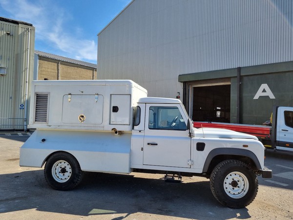 Buy Land Rover Defender with Generator