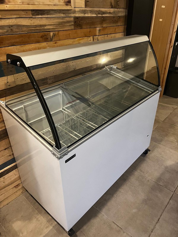 9 Napoli Pan Ice Cream Display Freezer  for sale