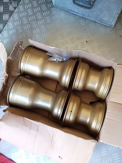 New set of half mag wheels 3 new 1 used