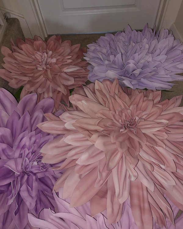 Foam dahlias - Flowers Handmade in Italy