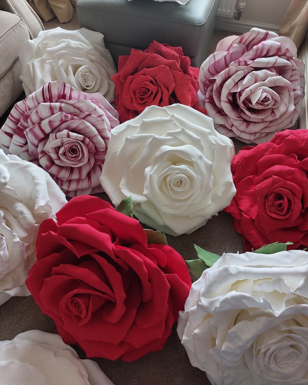 Secondhand Foam Flowers Handmade in Italy For Sale
