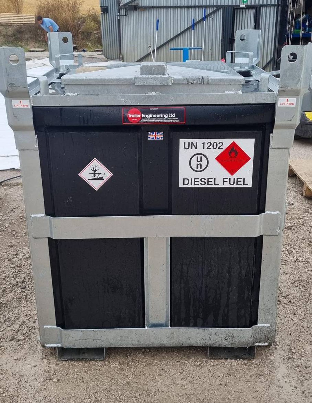 Secondhand Generators Fuel Bowsers and Storage Tanks 2x UnApproved