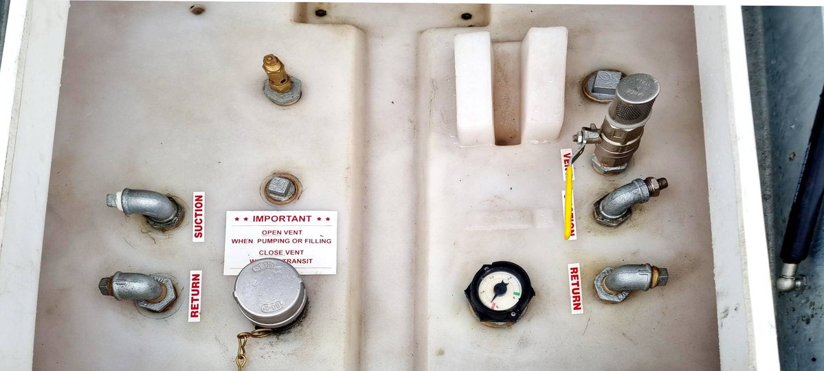 Secondhand Generators Fuel Bowsers and Storage Tanks 2x UnApproved