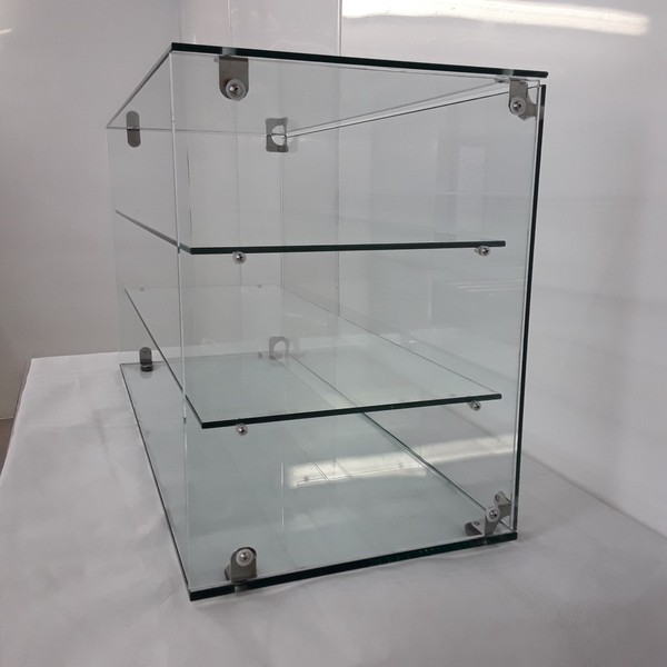 Used Lincat GC39 Glass Display Case