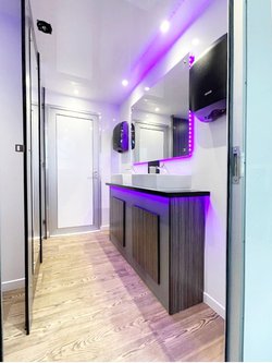 Stunning 2 + 1 toilet trailer with LED colour changing lights