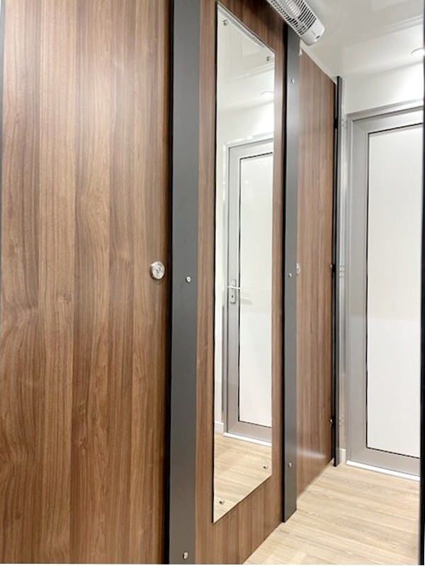 Wooden cubicle doors with full length mirrors