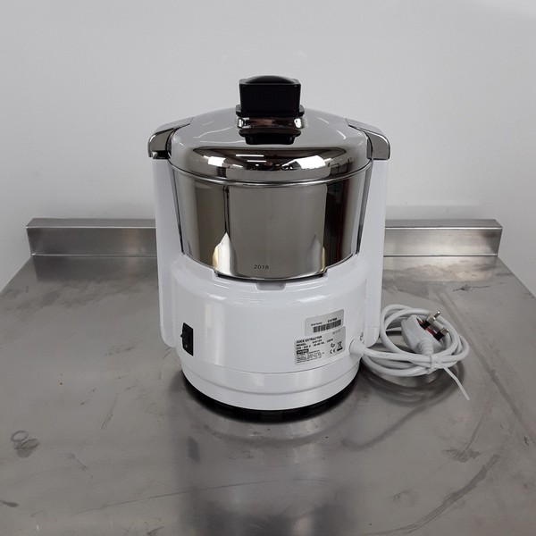 Second hand Waring CE380 Juice Extractor