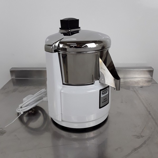 USED Waring CE380 Juice Extractor