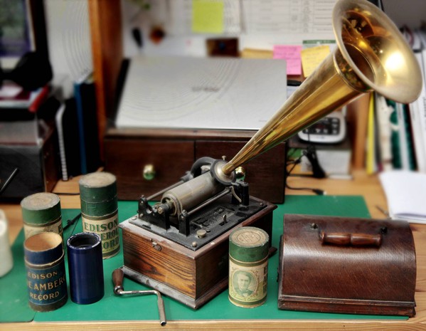 Edison Bell Imp phonograph with brass horn