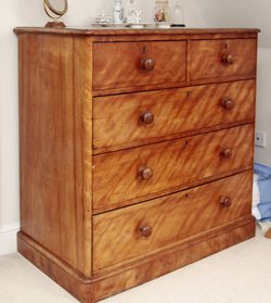 Victorian chest of draws