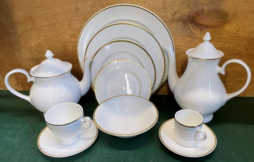 Fine Bone China White with Gold band Fine Bone China White with Gold band