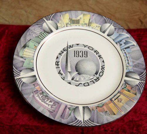 Commemorative Plate Of 1939 New York World Fair Commemorative Plate Of 1939 New York World Fair