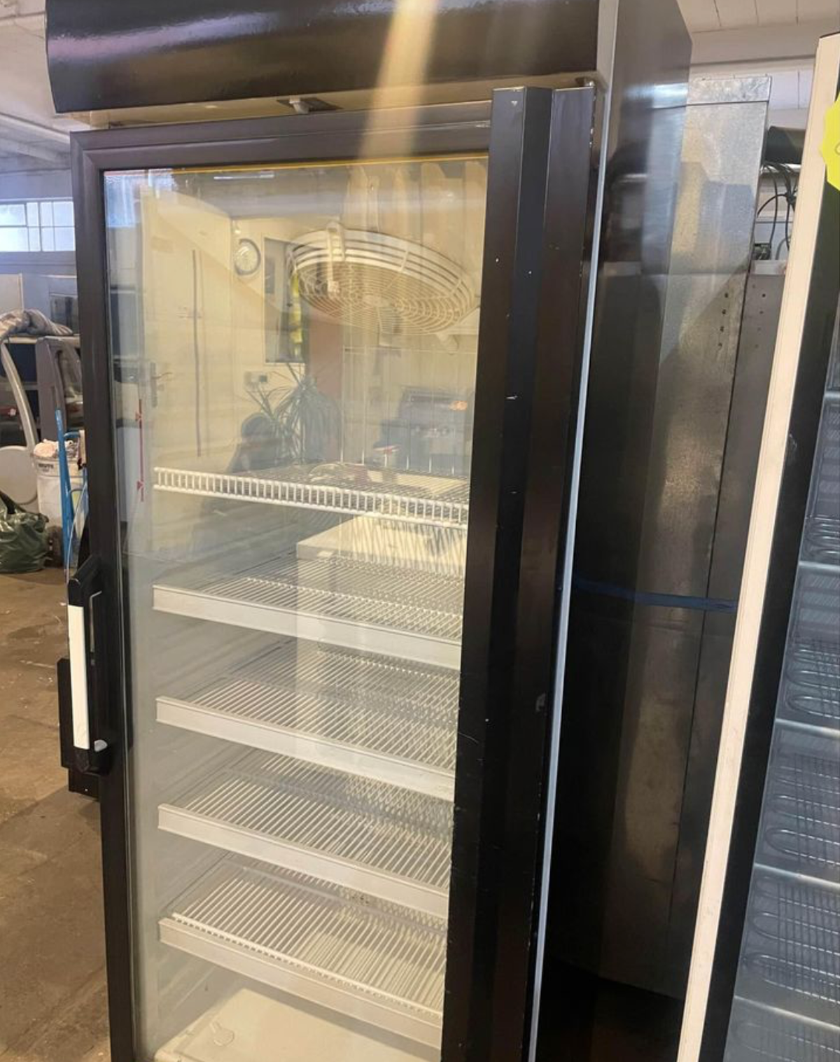 Secondhand Catering Equipment Upright Single Door Freezers
