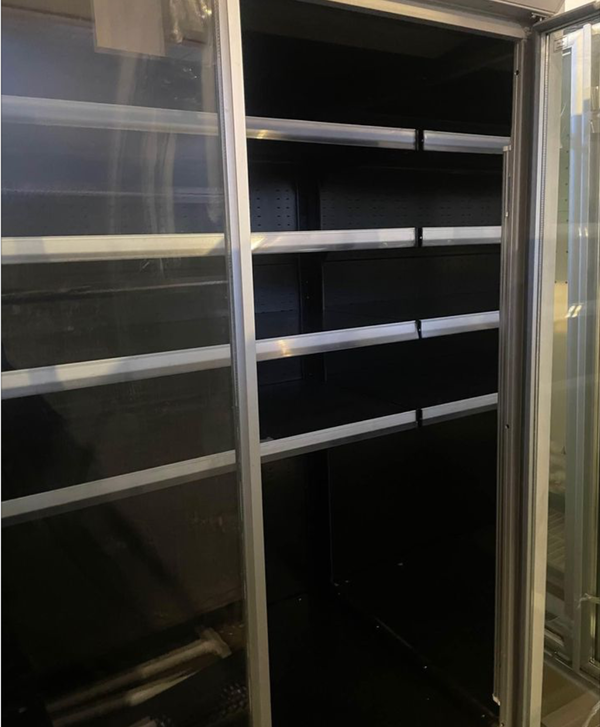 Secondhand multideck fridge