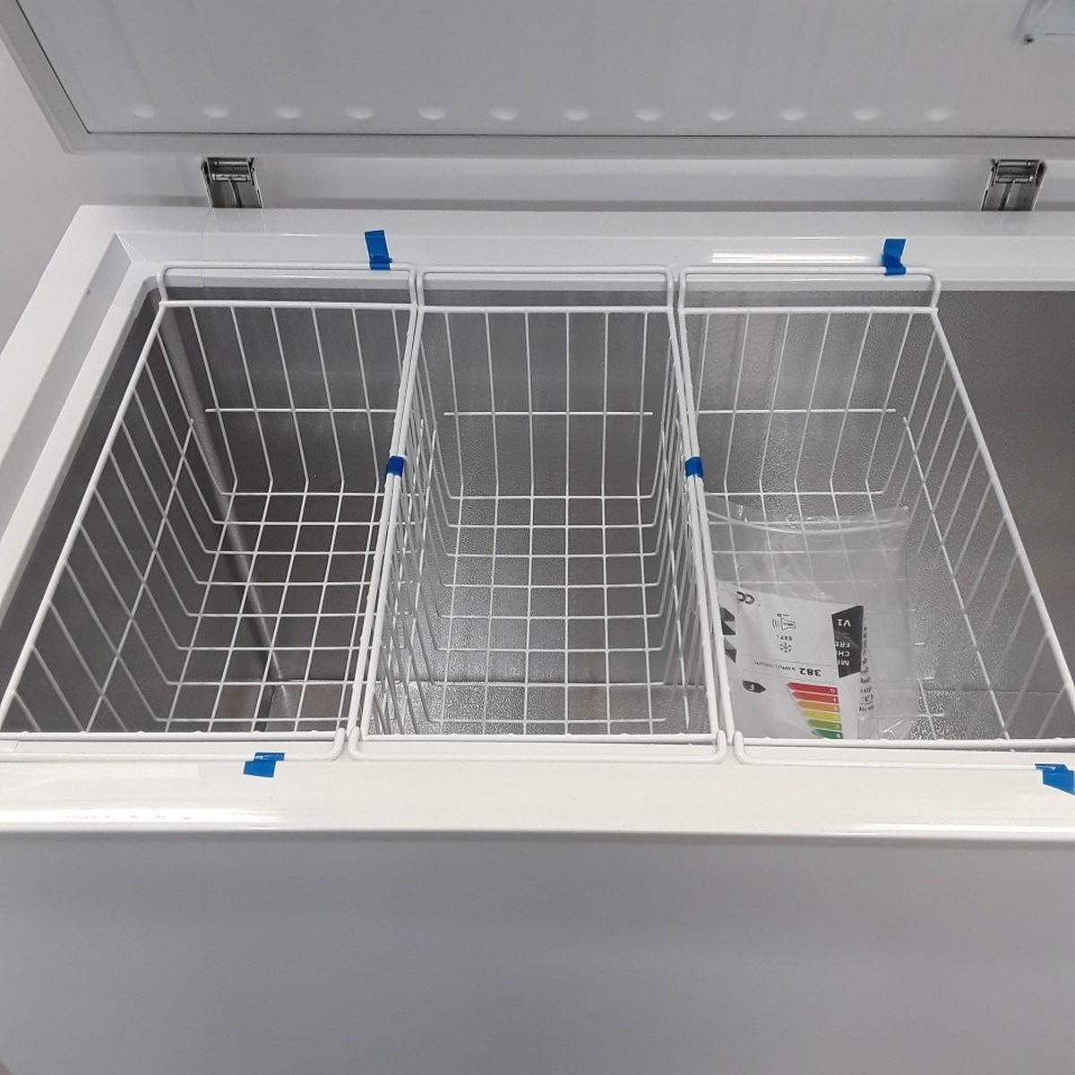 Secondhand Catering Equipment Chest Freezers New B Grade Midas MK4 650 Chest Freezer (41919