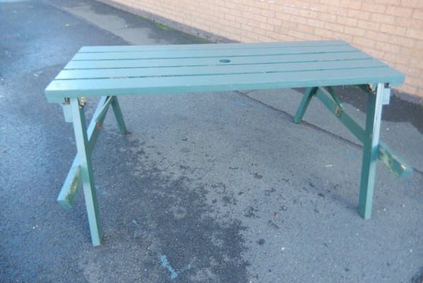 Easy Store Picnic Benches