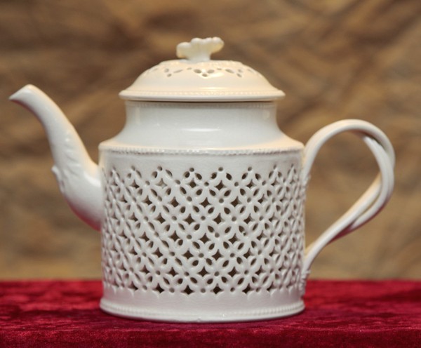 01201 Hartley Greens And Co Leeds Pottery Creamware Pierced Teapot