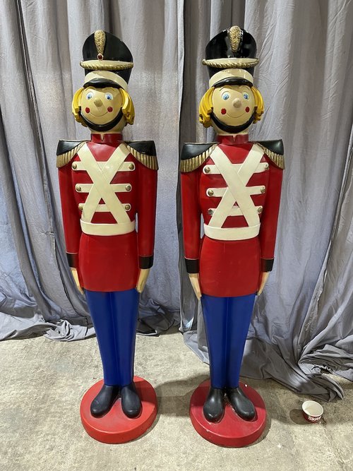 Pair of Tin Soldiers 5ft Pair of Tin Soldiers 5ft