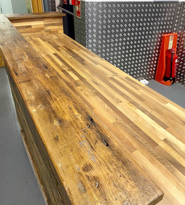 Rustic wooden bar counter - Secondhand