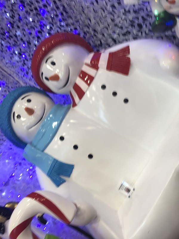 Snowman Selfie Bench