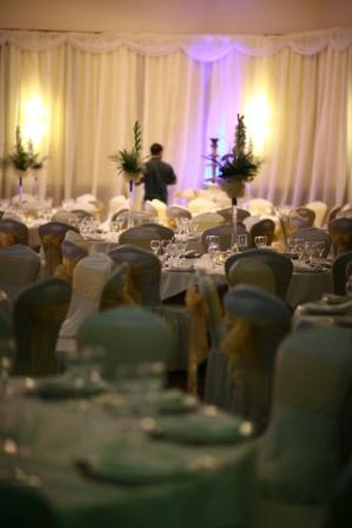 Pipe and drape wall draping