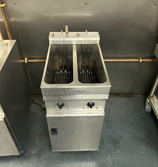 Secondhand Catering Equipment Electric Fryers Valentine Evo 2200P