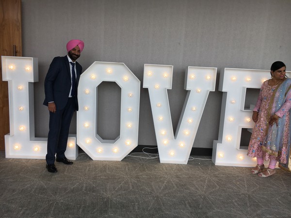 Giant 5ft "love" sign