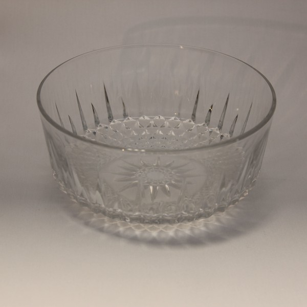 Secondhand glass bowls