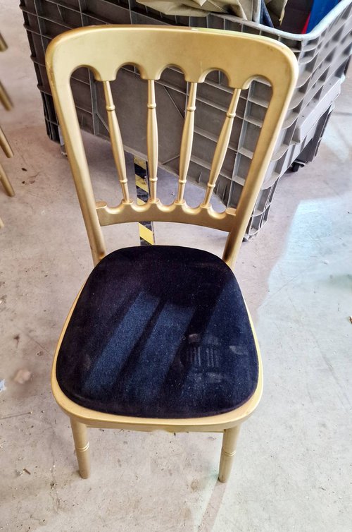 100x Gold Cheltenham Chairs - Manchester 100x Gold Cheltenham Chairs - Manchester