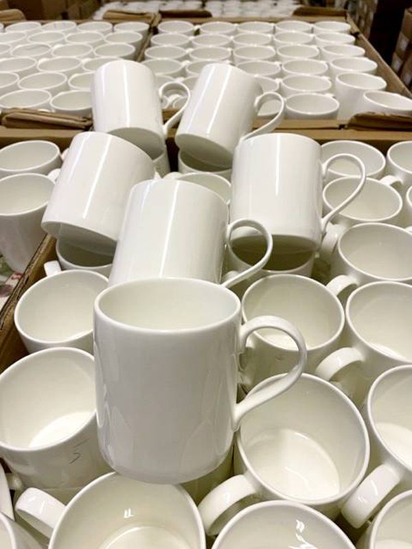 White bone China mugs