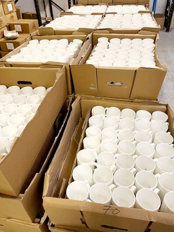 Whole sale quantity of bone China mugs