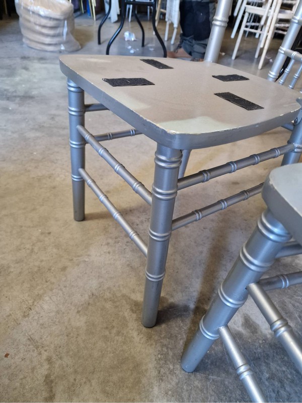 Silver Chiavari Chairs with seat pad