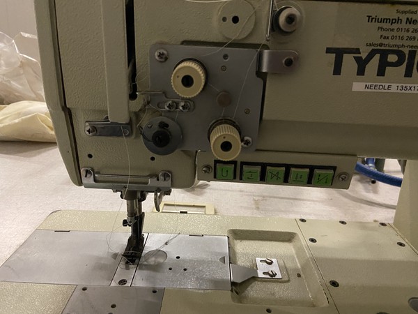 Lock stitch industrial sewing machine