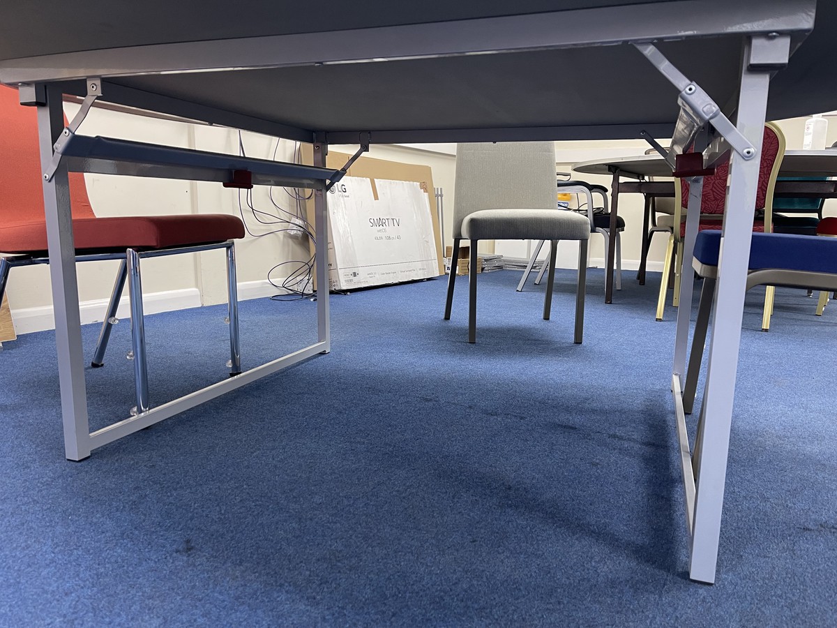 Secondhand Hotel Furniture Round Folding Tables Flock Top Folding