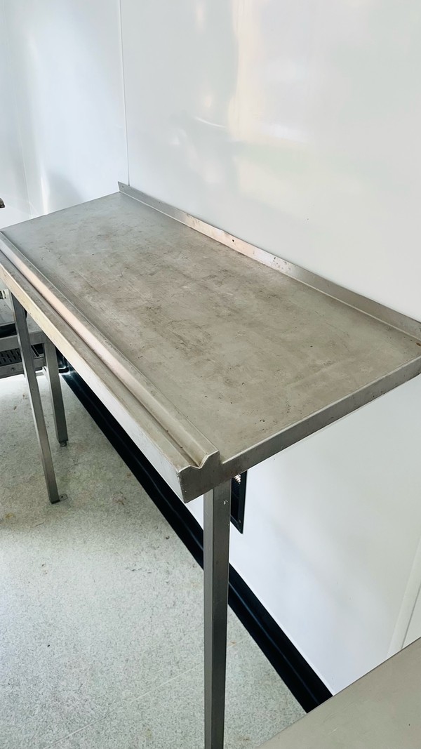 Selling Stainless Steel Tables Job Lot
