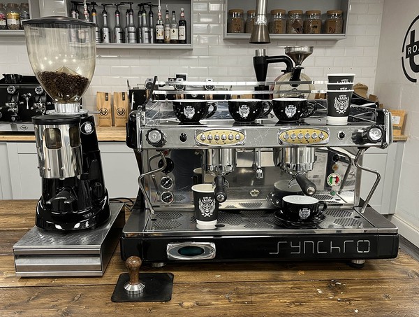 Used Black Syncro Royal 2 Group Full Size Espresso Machine with Grinder For Sale