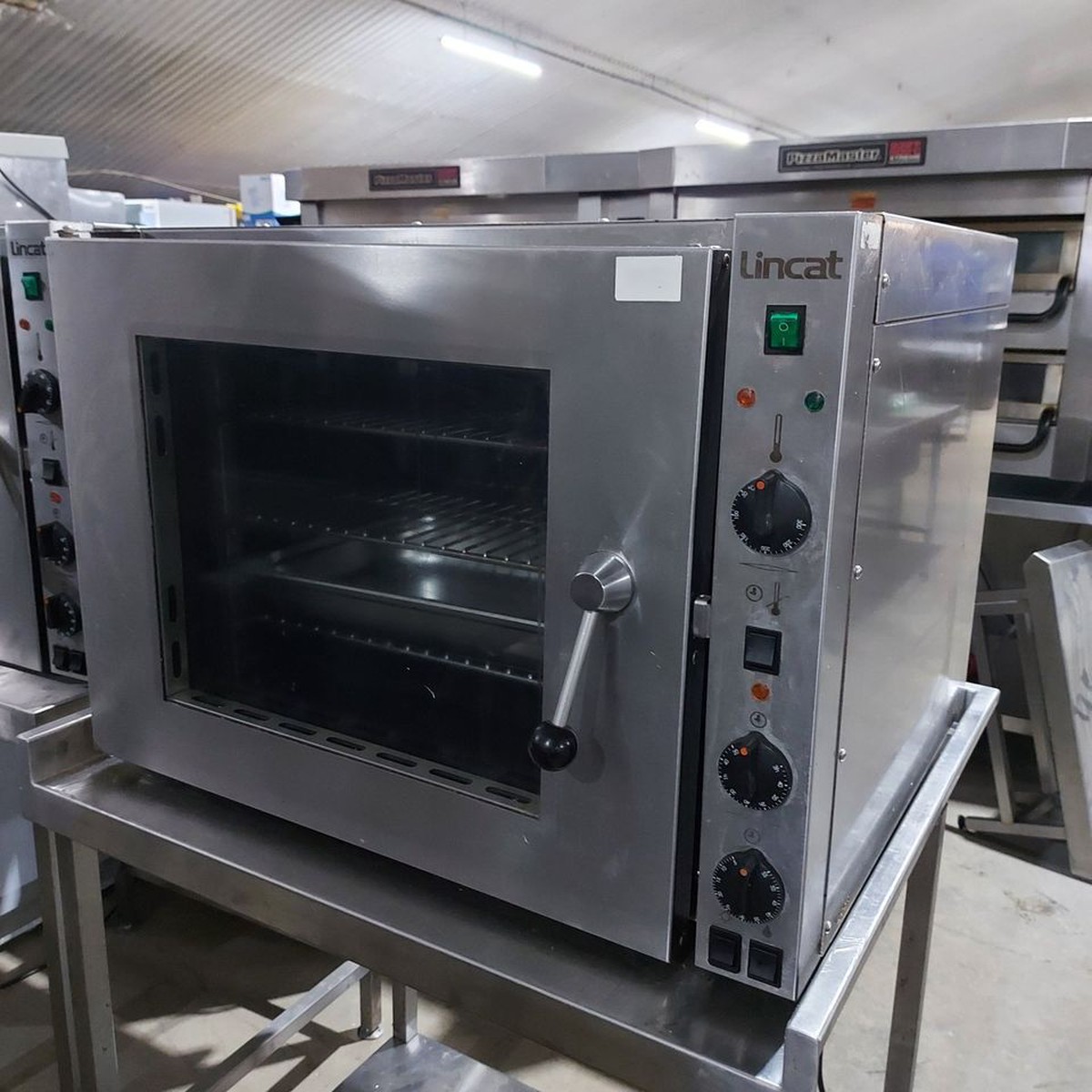 Secondhand Catering Equipment Electric Ovens 4 Grid Lincat ECO8