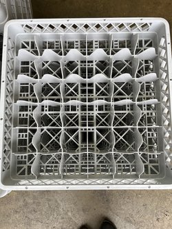 compartment glasswasher racks from Cambro