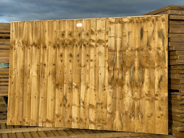 Secondhand Pressure Treated Framed Featheredge Fence Panels 6ft x 4ft For Sale