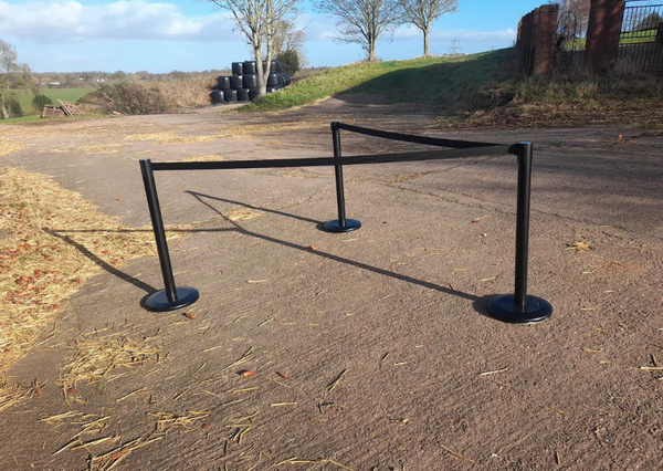 Queuing barriers for sale