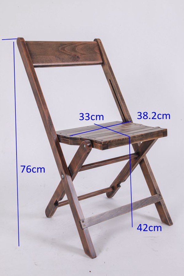 Rustic folding chairs Ideal for weddings