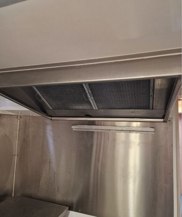 Commercial extractor canopy
