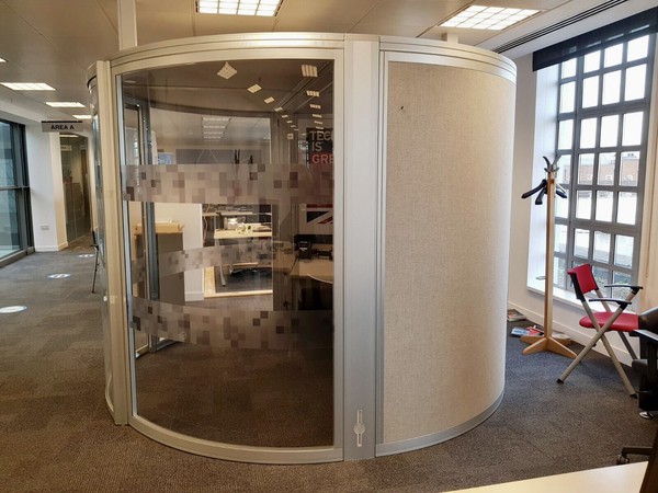 Airea Acoustic Round Office Pods