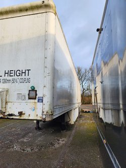 Cartwight 13.6m box trailer